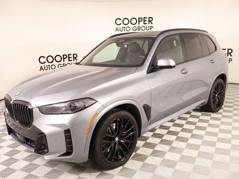 Used 2024 BMW X5 xDrive40i w/ M Sport Package AWD/4WD image 11