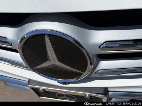 Used 2021 Mercedes-Benz GLC 300 image 8