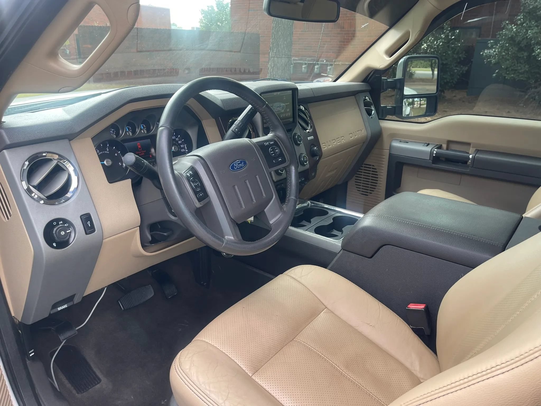 Used 2016 Ford F350 Lariat w/ Lariat Ultimate Package AWD/4WD image 12