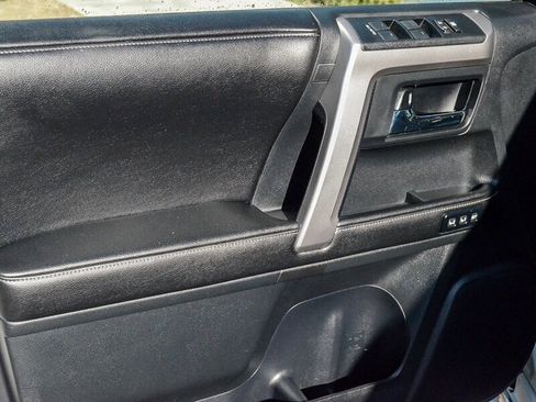 Used 2015 Toyota 4Runner Limited image 25