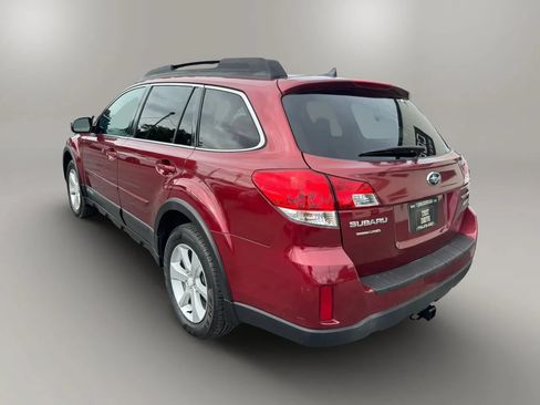 Used 2014 Subaru Outback 2.5i Premium w/ Accessory Value Package (OYZ) AWD/4WD image 9
