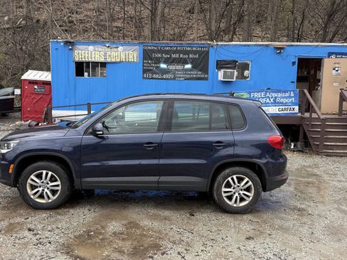 Used 2013 Volkswagen Tiguan S image 3
