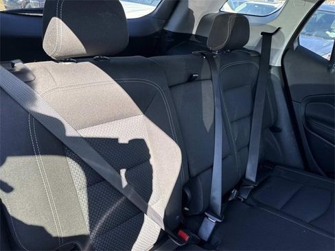 Used 2022 GMC Terrain SLE w/ Elevation Edition image 12