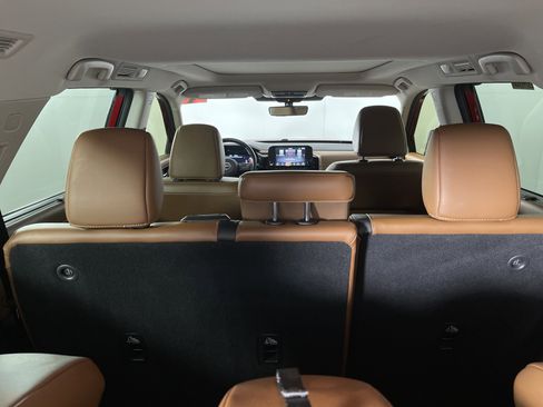 Used 2023 Nissan Pathfinder Platinum w/ Cargo Package image 18