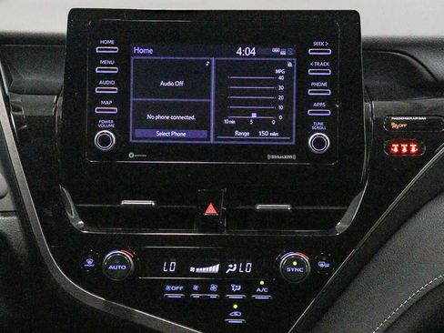 Used 2024 Toyota Camry SE FWD image 14