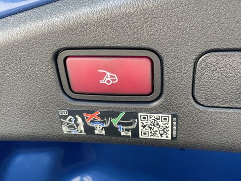 Certified 2025 Mercedes-Benz CLE 53 AMG 4MATIC Cabriolet image 21