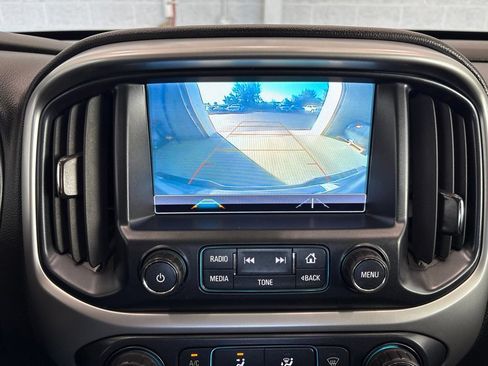 Used 2018 Chevrolet Colorado LT w/ LT Convenience Package AWD/4WD image 38