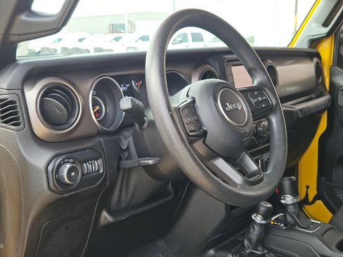 Used 2021 Jeep Wrangler Unlimited Sport AWD/4WD image 10