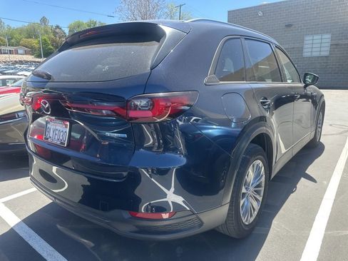 Certified 2024 MAZDA CX-90 Plug-In Hybrid w/ Preferred AWD/4WD image 4