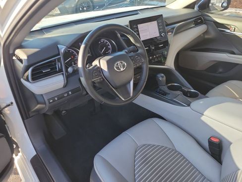 Used 2021 Toyota Camry SE image 17