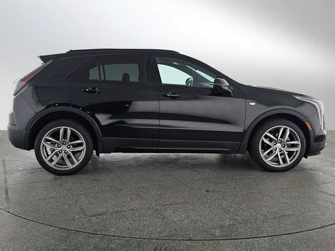 Used 2019 Cadillac XT4 Sport image 2