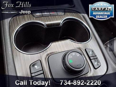 Used 2020 GMC Acadia SLT image 26