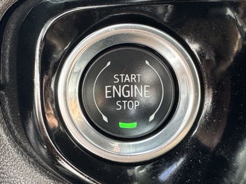 Used 2025 Chevrolet Silverado 2500 LT w/ Convenience Package image 23