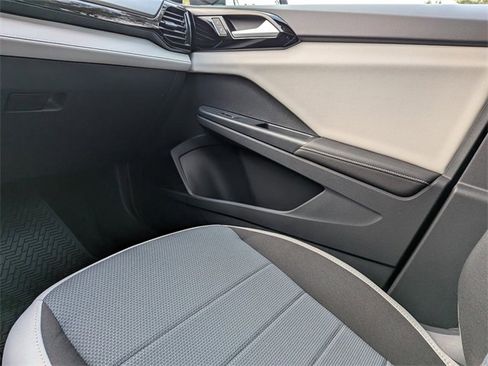 New 2026 Volkswagen Taos S image 16