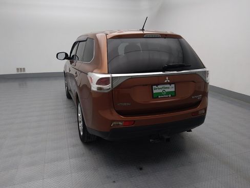 Used 2014 Mitsubishi Outlander GT AWD/4WD image 6