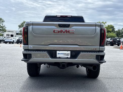 New 2026 GMC Sierra 2500 AT4 w/ AT4 Premium Plus Package AWD/4WD image 9
