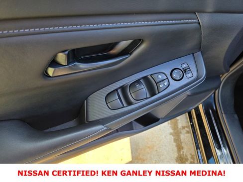 Certified 2025 Nissan Sentra S FWD image 36