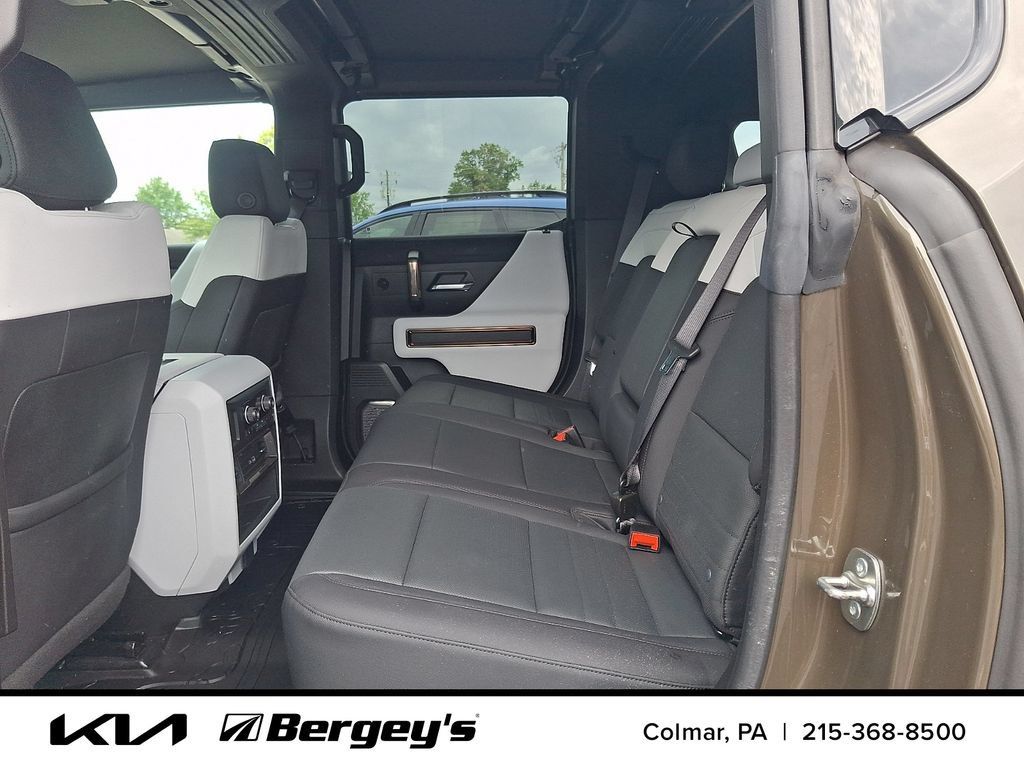 Used 2024 GMC Hummer EV 3X w/ LPO, Illumination Package AWD/4WD image 12