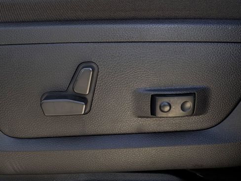 Used 2024 RAM 3500 Laramie w/ Night Edition image 27