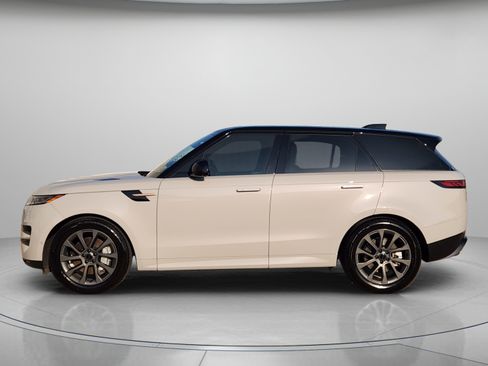 Certified 2026 Land Rover Range Rover Sport SE AWD/4WD image 2