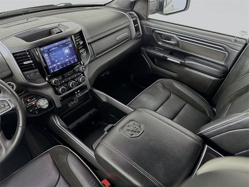 Used 2024 RAM 1500 Laramie image 24