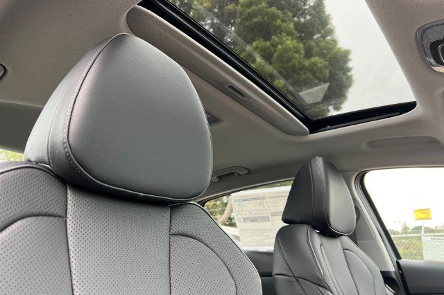 New 2026 Hyundai Elantra Limited FWD image 15