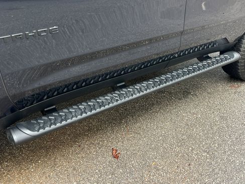 Used 2021 Chevrolet Tahoe Z71 w/ Z71 Off-Road Package image 34