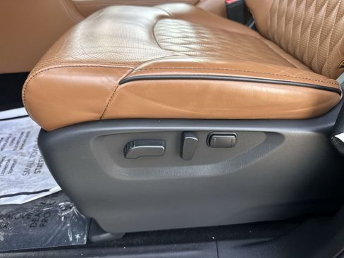 Used 2024 INFINITI QX80 Sensory w/ Cargo Package AWD/4WD image 12