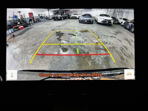Used 2024 Toyota RAV4 SE w/ Weather & Moonroof Package AWD/4WD image 29