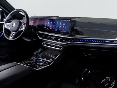 Used 2025 BMW X6 M Competition w/ Executive Package image 50