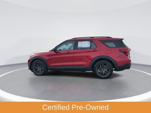 Certified 2025 Ford Explorer ST image 5