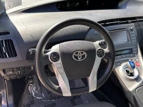 Used 2012 Toyota Prius Two image 12