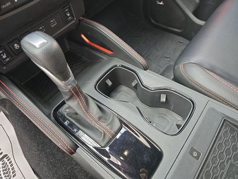 Used 2025 Nissan Frontier PRO-4X w/ Pro Premium Package image 24