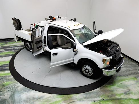 Used 2018 Ford F350 XL AWD/4WD image 39