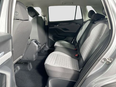 Certified 2025 Volkswagen Tiguan S image 22