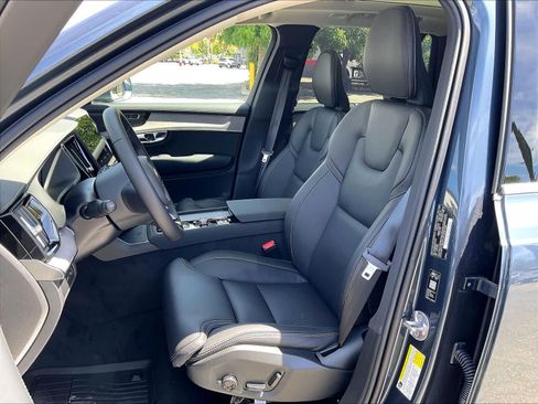 New 2026 Volvo XC90 T8 Ultra w/ Protection Package AWD/4WD image 11