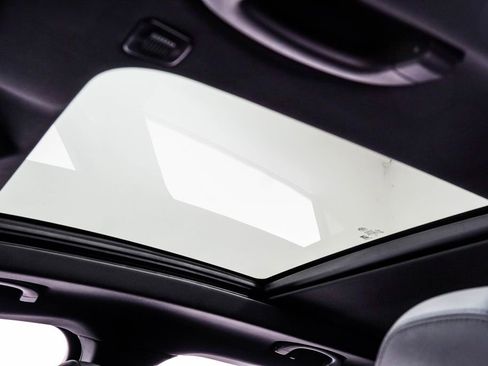 Used 2023 Alfa Romeo Stelvio Ti image 19