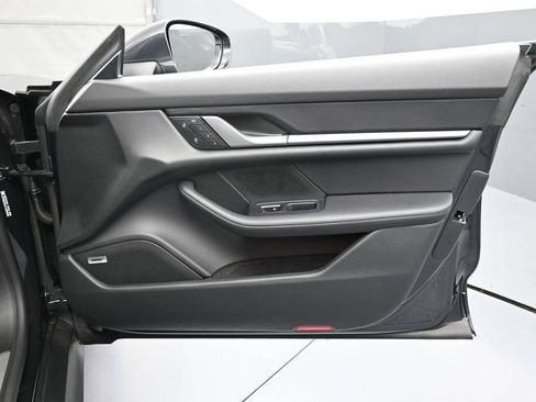 New 2026 Porsche Taycan 4S AWD/4WD image 29