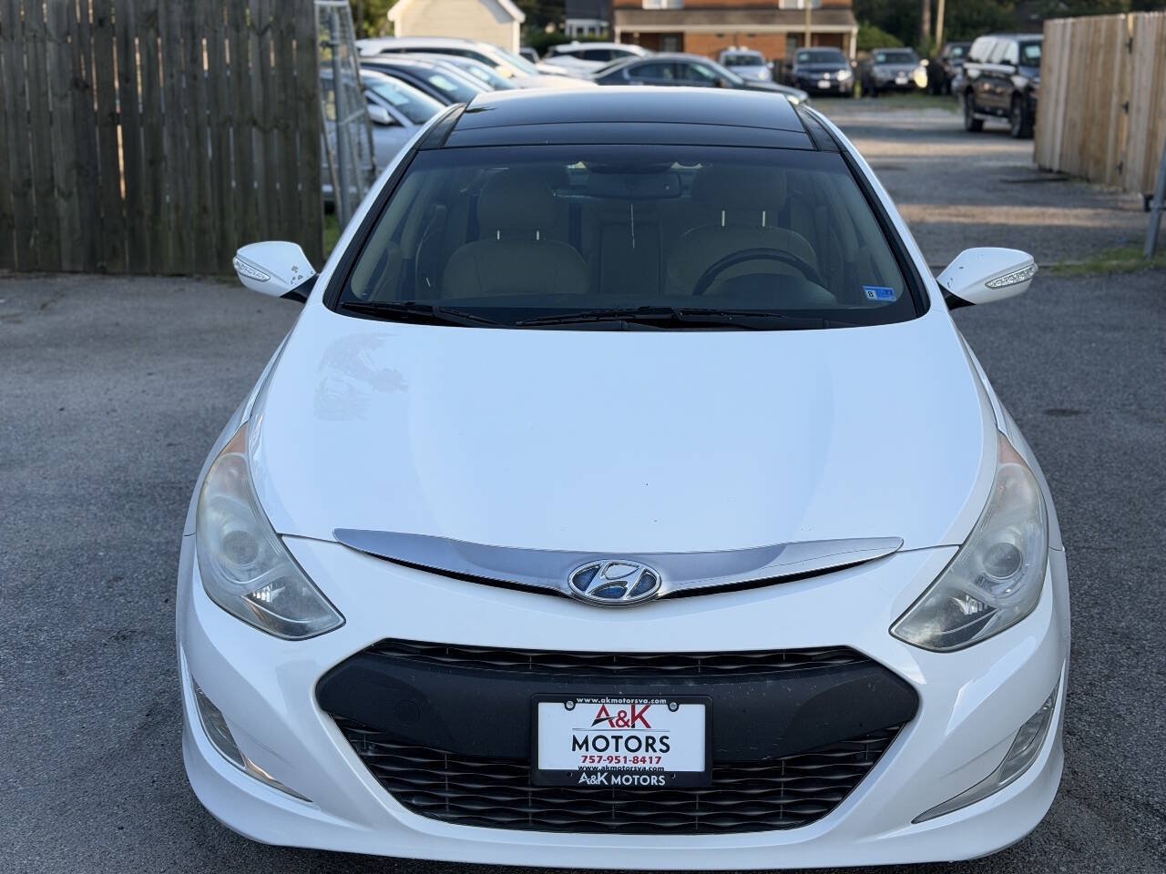 Used 2015 Hyundai Sonata Limited w/ Option Group 02 FWD image 4