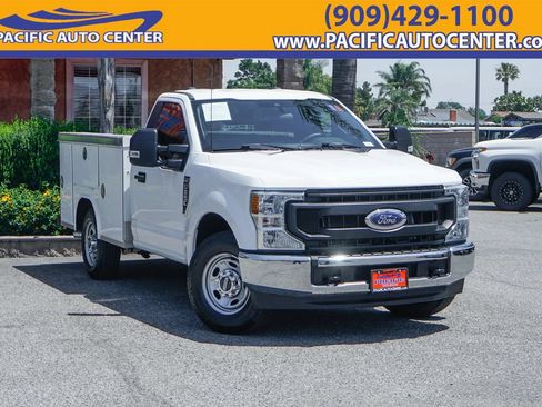 Used 2022 Ford F250 XL w/ Power Equipment Group RWD image 1