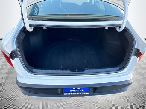 Used 2025 Kia K4 FWD image 23