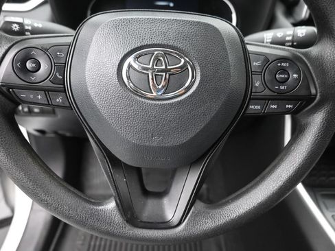 Used 2023 Toyota RAV4 LE AWD/4WD image 17