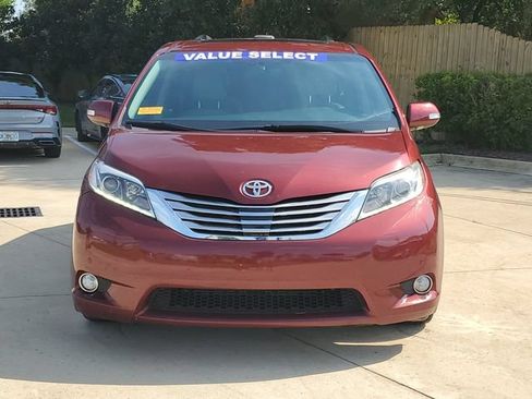 Used 2017 Toyota Sienna Limited Premium w/ Advanced Technology Package FWD image 7
