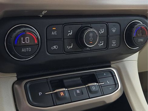Used 2020 GMC Acadia Denali FWD image 17