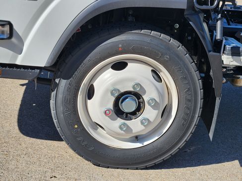 New 2025 Chevrolet Low Cab Forward 5500XG image 15