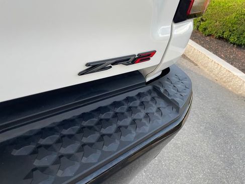 Certified 2024 Chevrolet Colorado ZR2 w/ Technology Package image 14