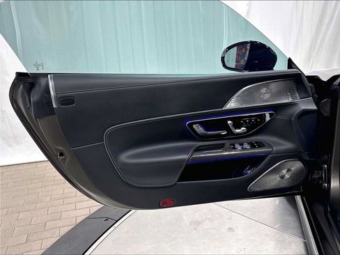 Used 2023 Mercedes-Benz SL 63 AMG 4MATIC image 24