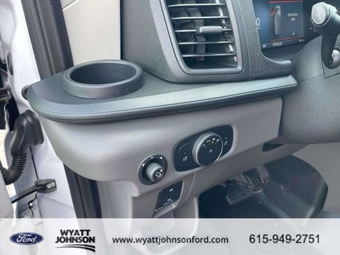 New 2026 Ford Transit 250 148 Medium Roof RWD image 25