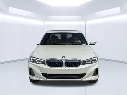 Used 2023 BMW 330i Sedan w/ Premium Package RWD image 9