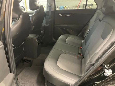 New 2025 Kia Niro EX Touring image 22